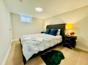 Newly Renovated - 1 Bedroom - Free Parking